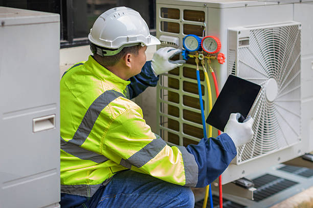 Professional Hvac technician working in Albany, WI